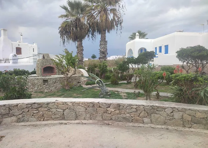 Beachside 2 Bd Stylish Apt W Private Patio * Ornos (Mykonos)