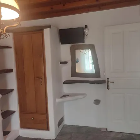 Beachside 2 Bd Stylish Apt W Private Patio * Орнос