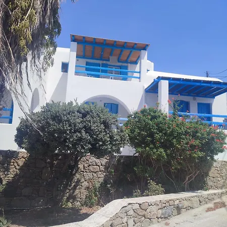 Beachside 2 Bd Stylish Apt W Private Patio Apartamento Ornos (Mykonos)